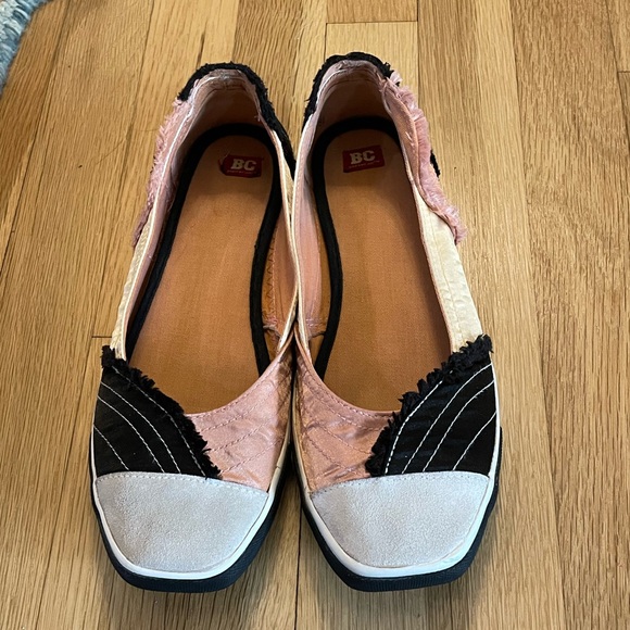 Women's Pink and Black Flats - Picture 1 of 5